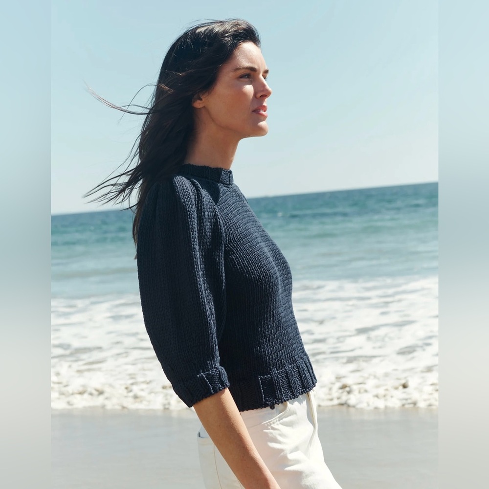 GWYN One-and-Done Puff Sleeve Sweater in Navy Blue